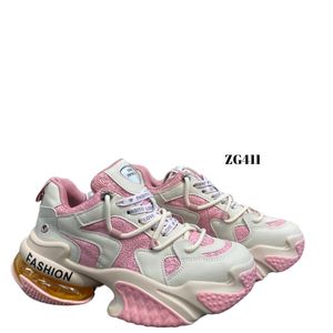 Tenis beige detalles rosado