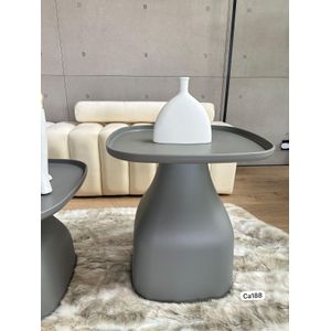 Mesa auxiliar gris con base cono en polietileno mediana