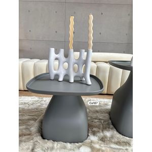 Mesa auxiliar gris con base cono en polietileno pequeña