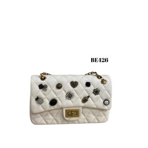 Bolso blanco detalles dorados apliques