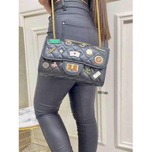 Bolso Negro Detalles Brillantes