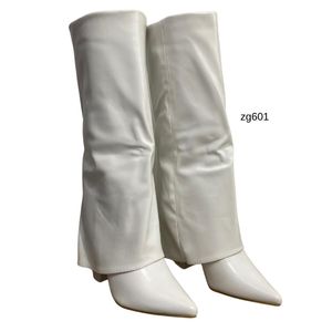 Bota caña alta blanco doblez tacon